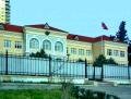 Посольство Росії "збагатилося" азербайджанським черевиком (фото kavkaz-uzel.ru)